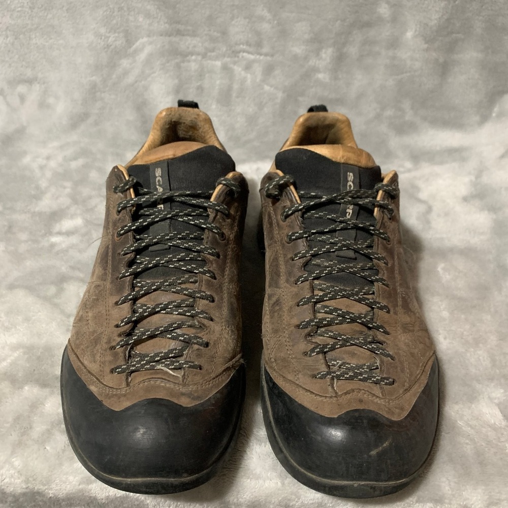 Scarpa Men's 9 Brown Leather Hiking Shoes Vibram Sole Outdoor Flaw